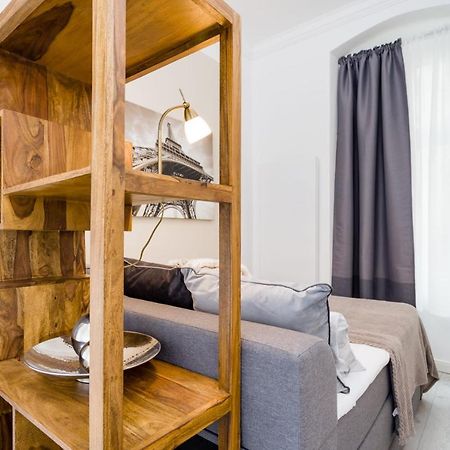 The Lohmeyerstr Hh, 2 Bed Rooms Up To 5 People Berlim Exterior foto