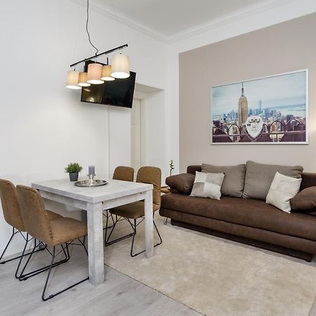 The Lohmeyerstr Hh, 2 Bed Rooms Up To 5 People Berlim Exterior foto